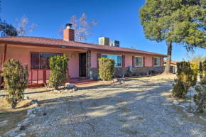 Home with Pool Relax and Retreat by Joshua Tree!, Yucca Valley